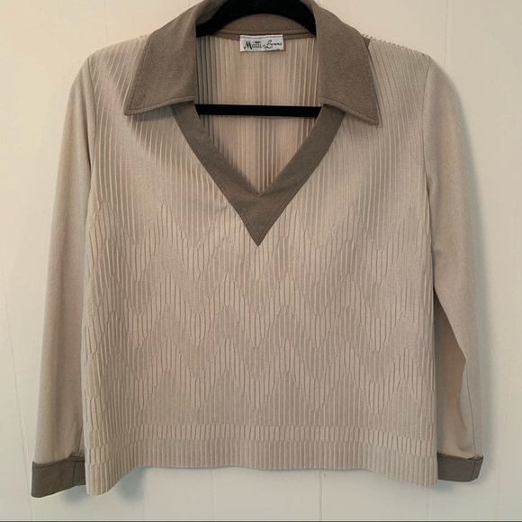 1970s Neutral Textured Chevron Collard Long Sleeve Shirt - Picture 1 of 8